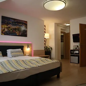 Hotel Christina, Budapest